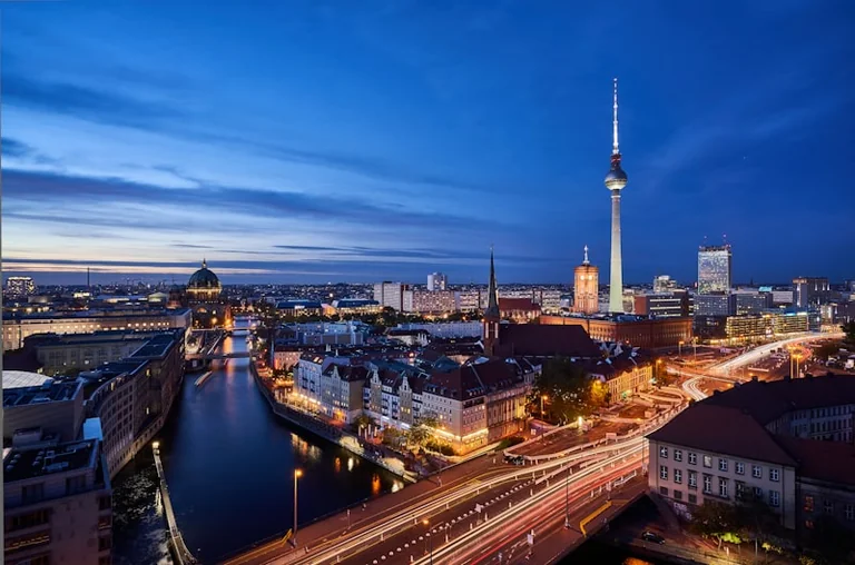 Berlin heute Abend: Drei günstige Pläne zum Augustende