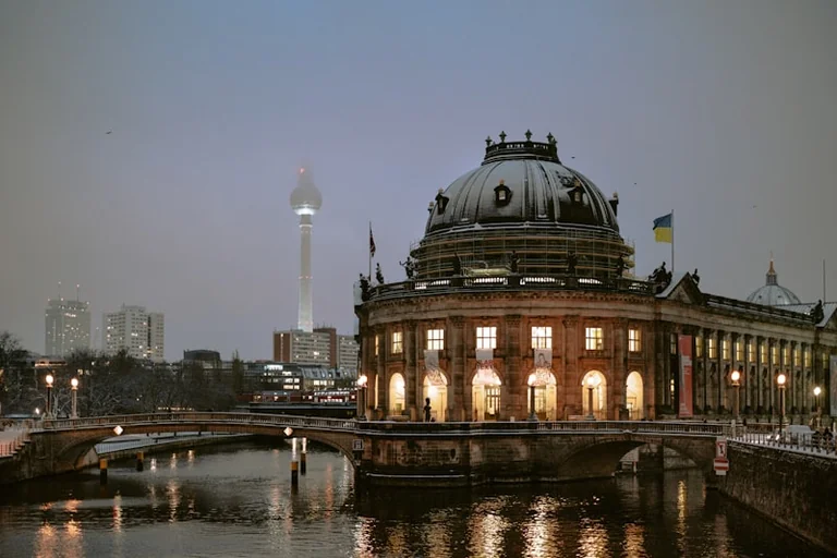 Berlin-Wahl 2026: Fällt die Beteiligung über 65 Prozent?