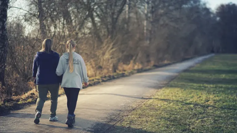 Gehbesprechungen: Wann Bewegung beim Denken helfen kann