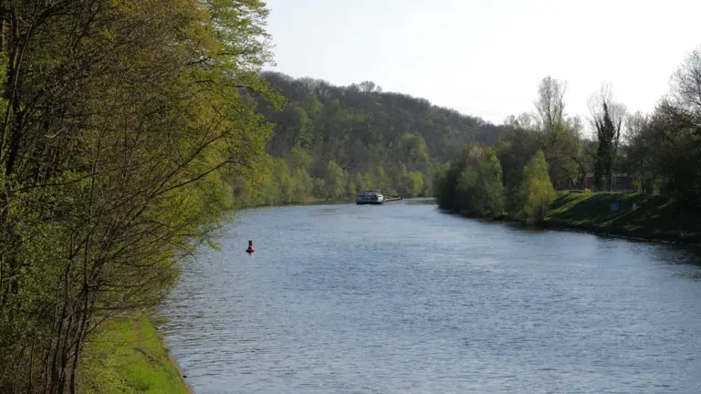 Rivership Flunder: Stuttgarts Frühstücksfahrt ab 9.45 Uhr