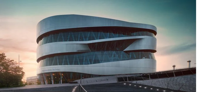 Stuttgart: Mercedes-Benz Museum – Einlass bis 17.20 Uhr