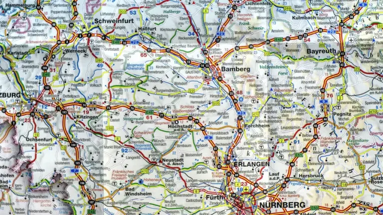 Wetterwarnungen am Samstag: Vor der Abfahrt Karten prüfen