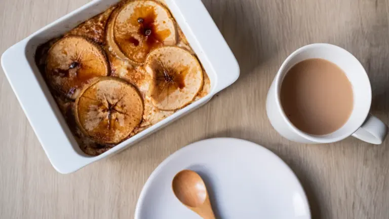 Apfel-Hafer-Auflauf: Warmes Frühstück für den perfekten Wochenstart