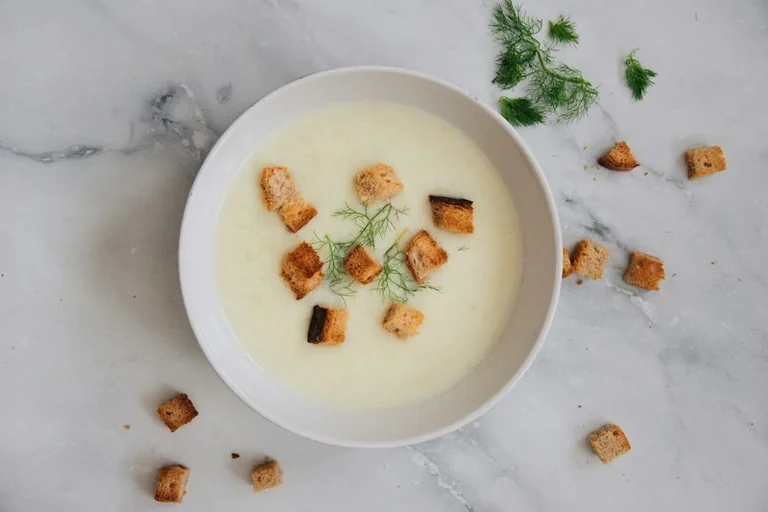 Kartoffel-Lauch-Suppe: Günstig kochen und portionsweise einfrieren