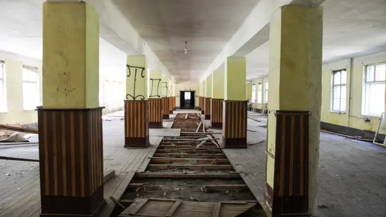 Von einem alten Haus träumen: Bilder für Erinnerung und Wandel